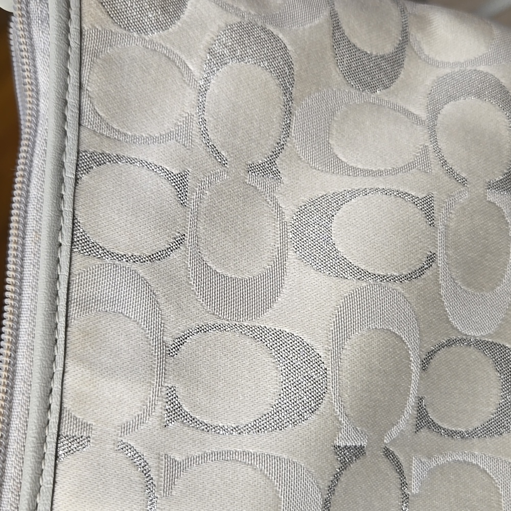 Coach Crossbody - Picture 12 of 13